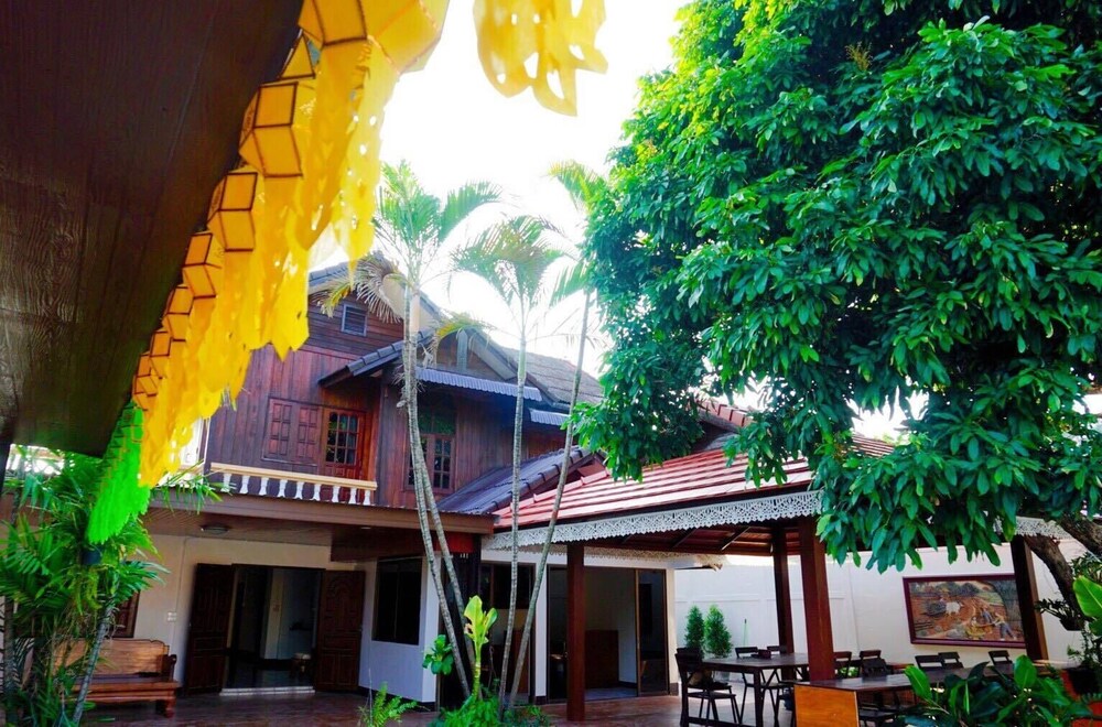 Punyin Hotel Inthanon ปั้นหยิ่น โฮเทล in Chom Thong, Thailand