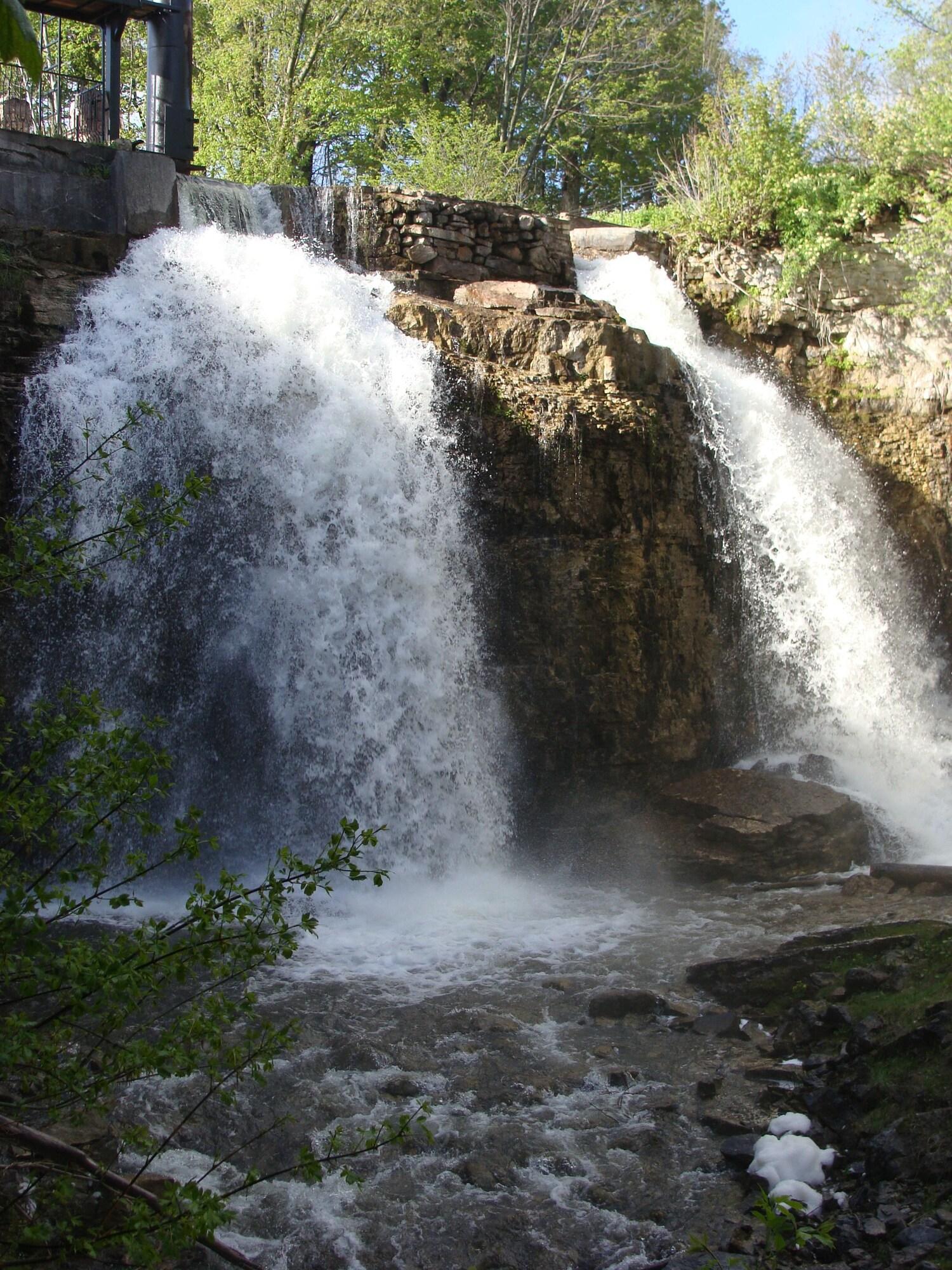 The Falls Inn Walters Falls An Ontarios Finest Inn - carbon neutral hotel in Owen Sound