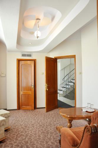 Vila Classic — Galati — photo 4