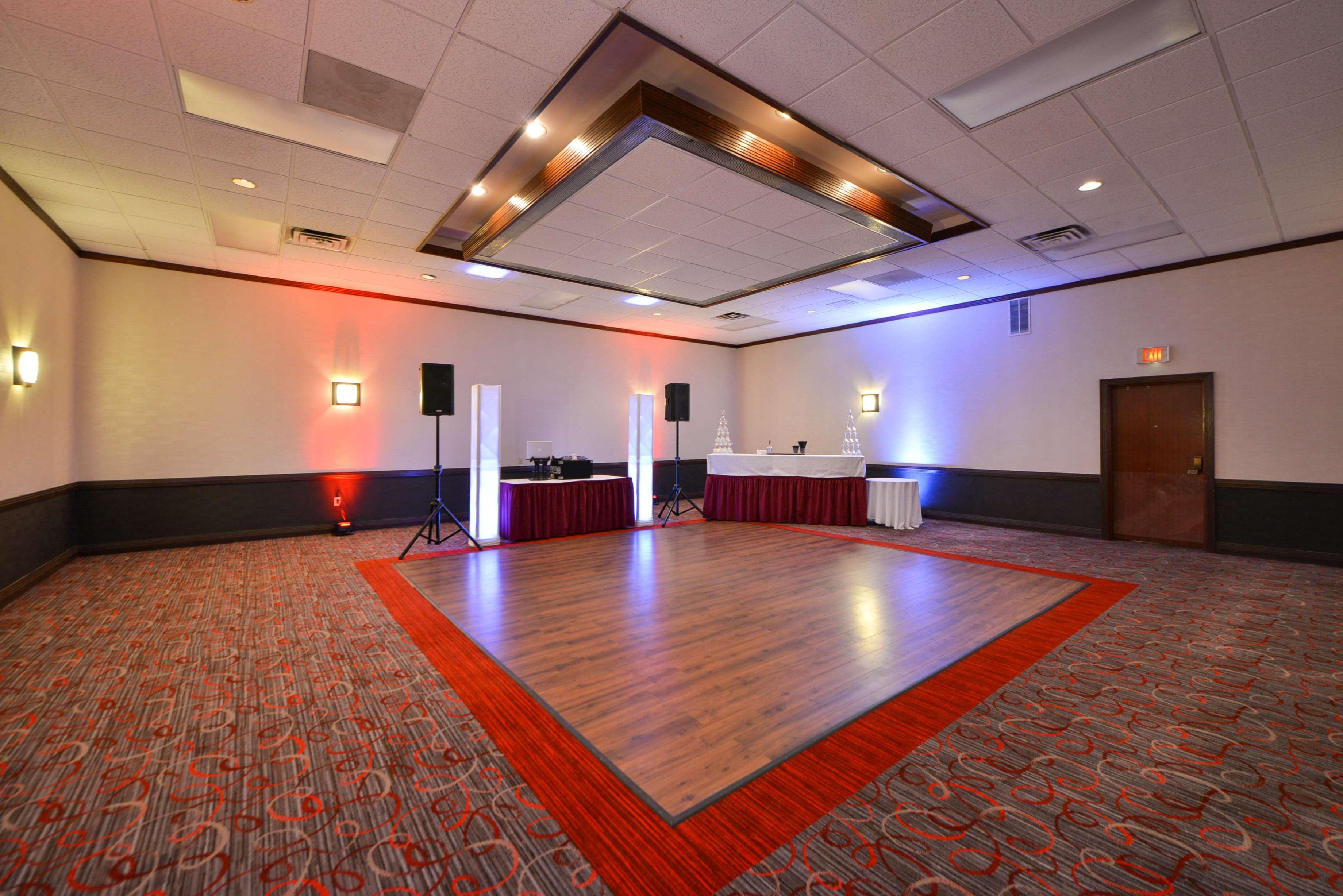 Radisson Hotel Madison - photo 19
