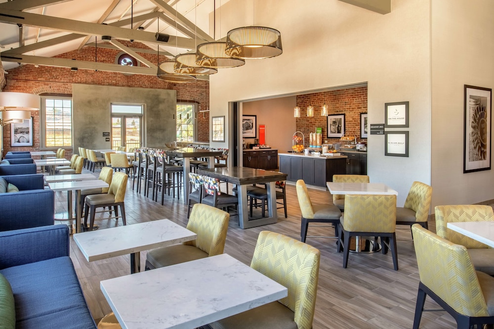 Hampton Inn Petaluma CA - photo 19