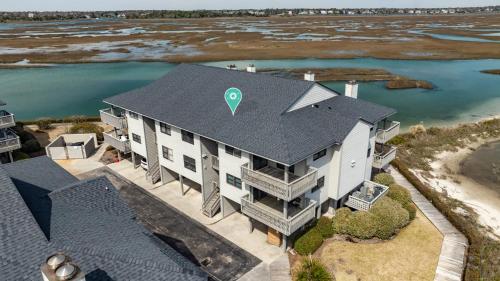 Cordgrass Oasis by Sea Scape Properties in Wrightsville Beach, United States