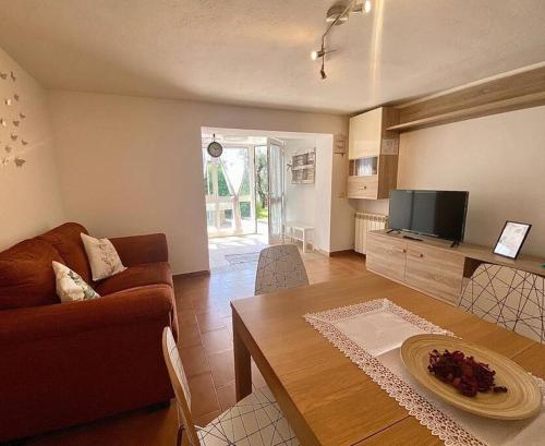 Appartamento Cá Medé — 4-Star Luxury Hotel in Castelnuovo Magra, Italy