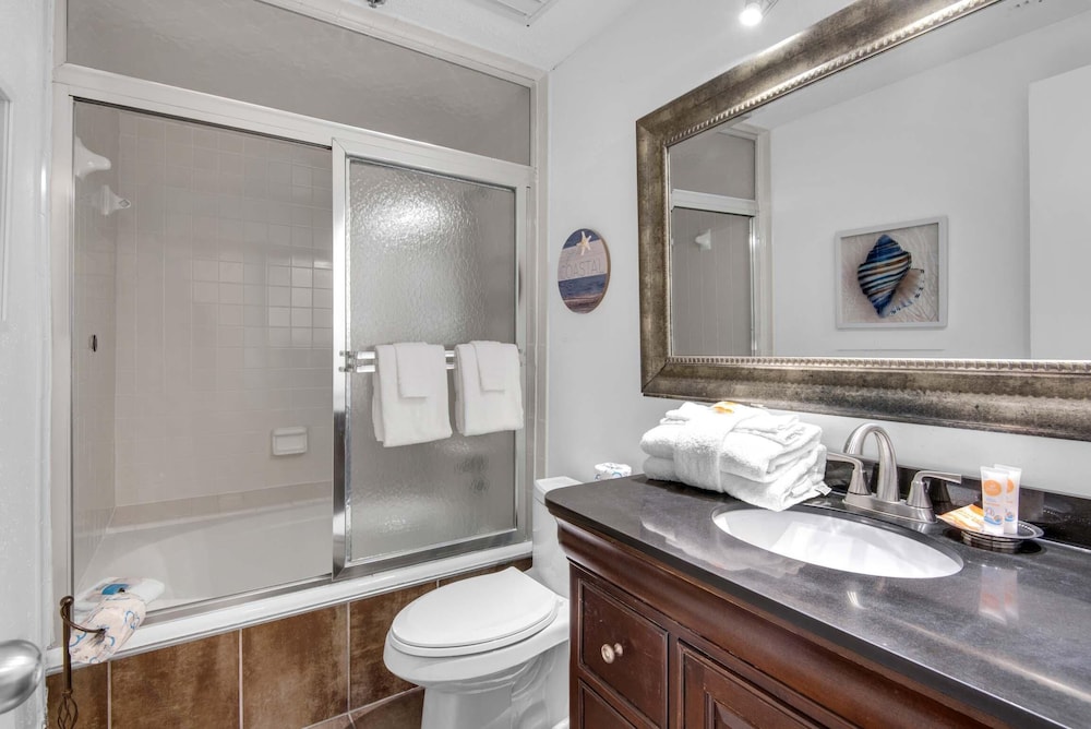 Navarre Towers 1205 - photo 9