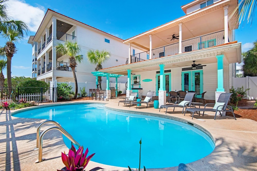Seahaus - last minute hotel in Destin