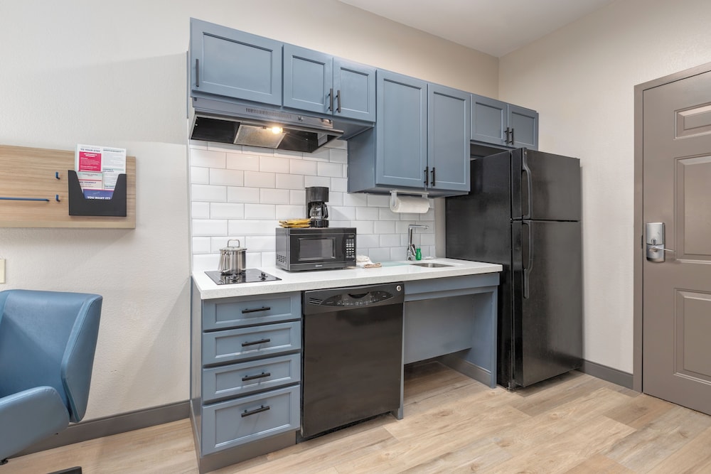 Candlewood Suites Houston by IHG - photo 25