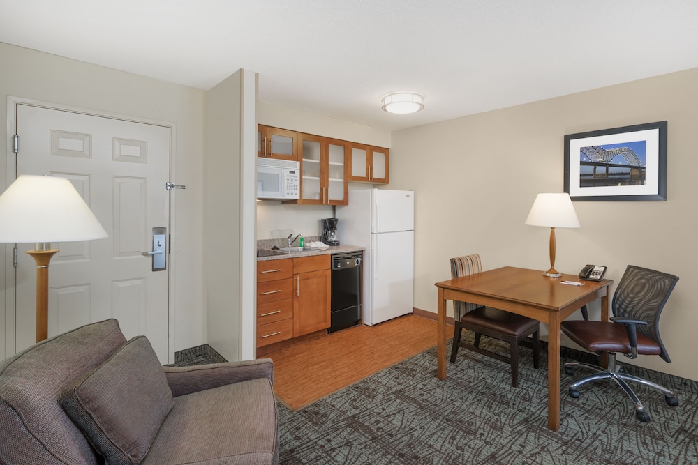 Staybridge Suites Memphis Poplar Ave East by IHG - photo 26