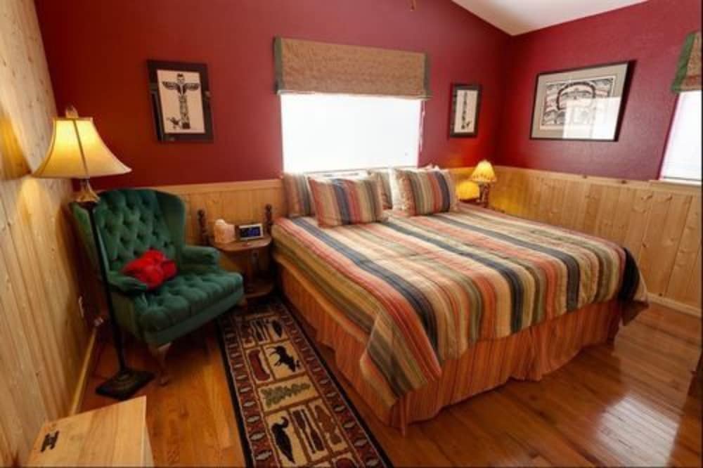 Sea Parrot Inn - photo 5