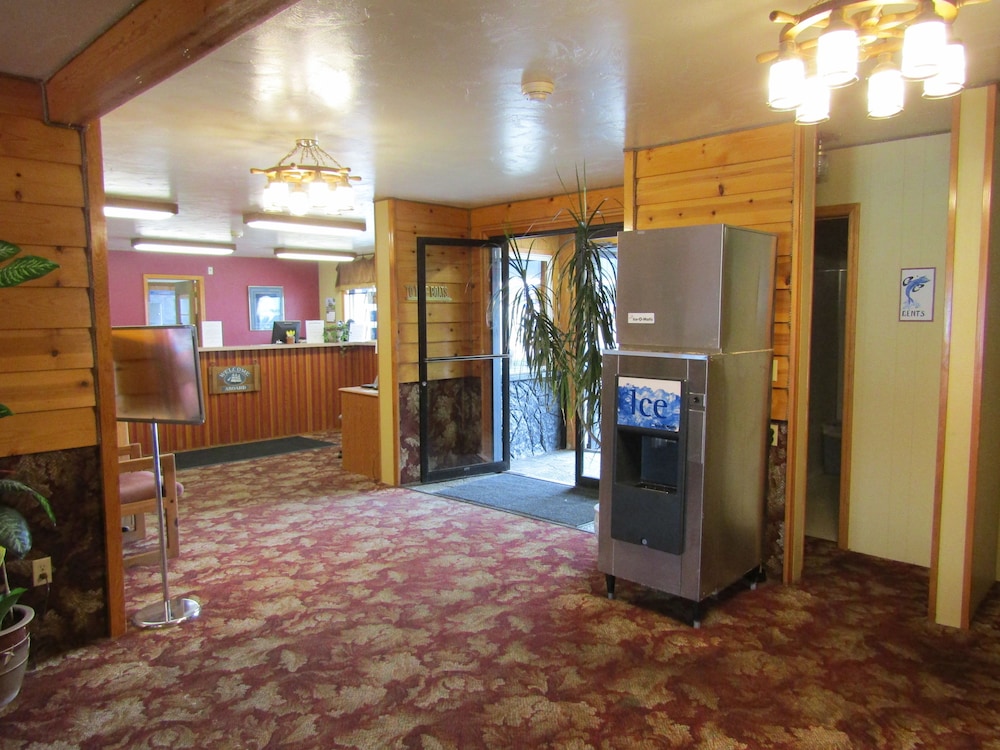 Captain's Choice Motel - photo 2