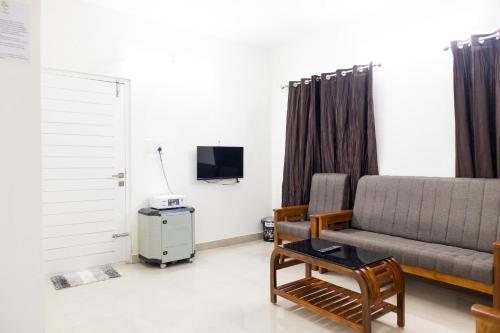Elite Dharshan H5 AC 2 BHK Apartment near Guruvayur Temple — 4-Star Luxury Hotel in Guruvayur, India