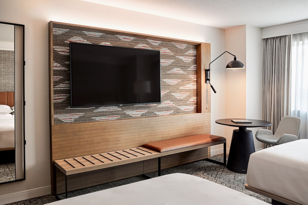 Sheraton Phoenix Downtown - photo 9