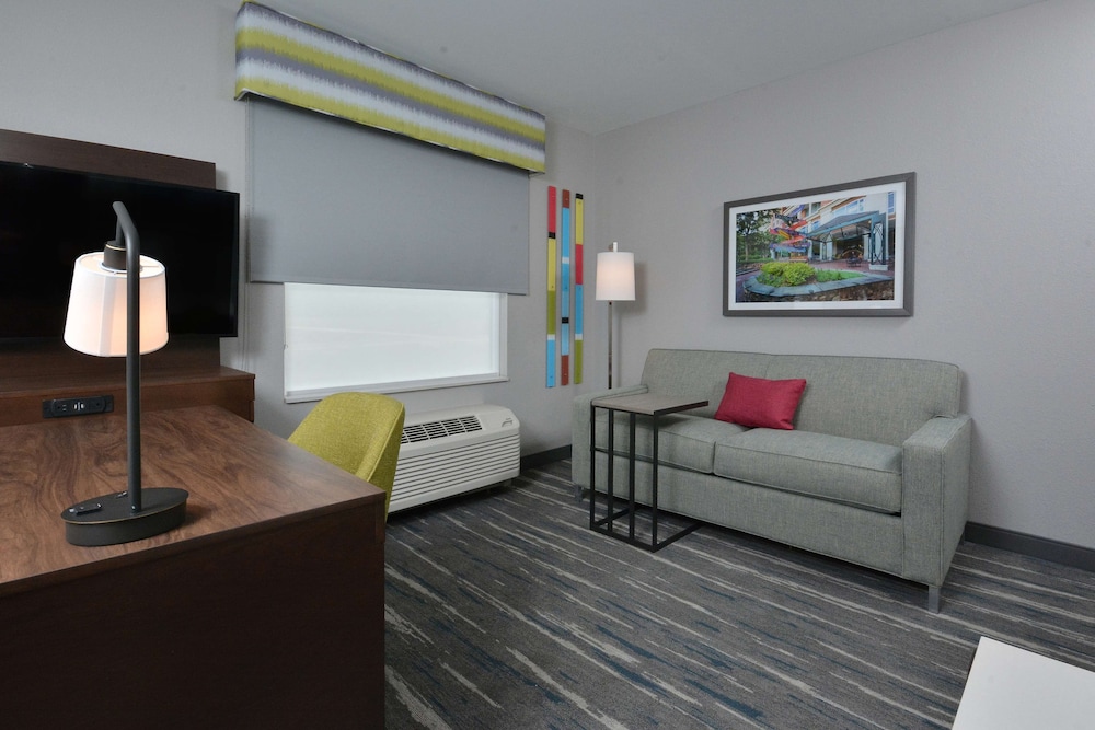 Hampton Inn & Suites by HIlton Charlotte North I 485 - photo 4