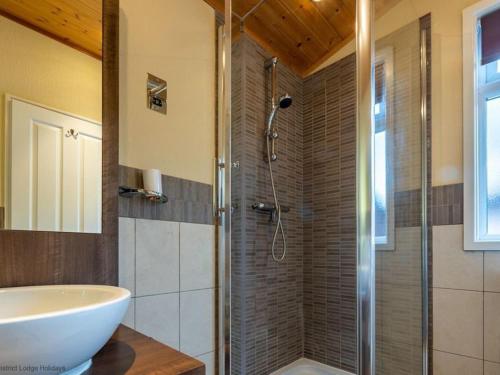 Windermere Retreat White Cross Bay Holiday Park — 4-Star Luxury Hotel in Windermere, United Kingdom