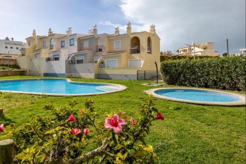 Casa Cláudia Cond Atalaia — 4-Star Luxury Hotel in Lagos, Portugal