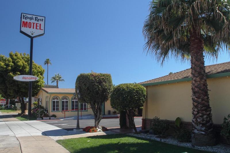 King's Rest Motel - photo 12