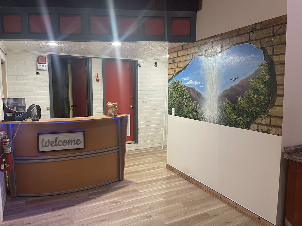 Stratford House Inn Branson - photo 2