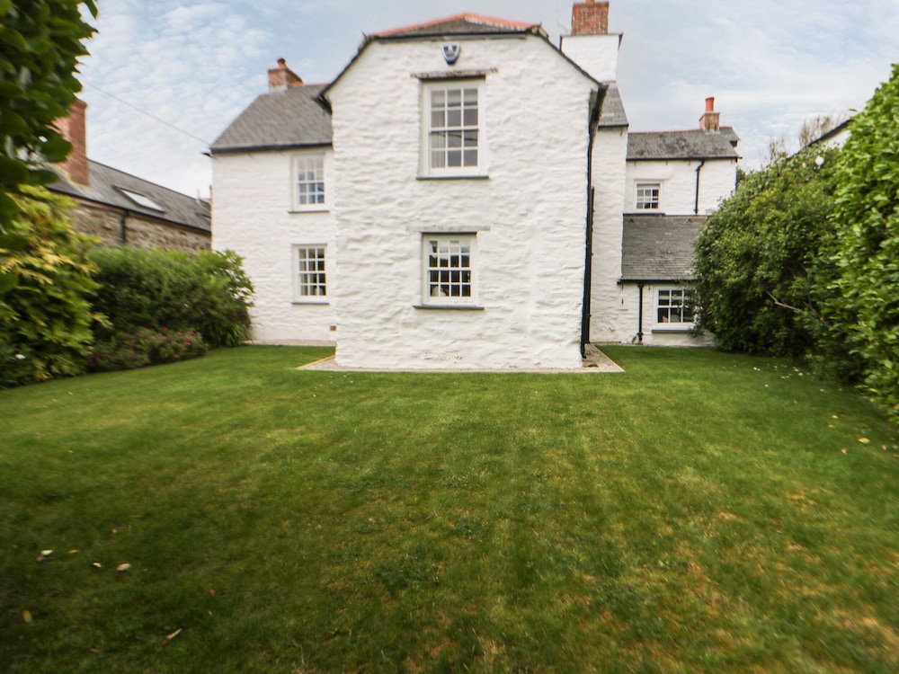 Great Western Farmhouse — 4-Star Luxury Hotel in Newquay, United Kingdom