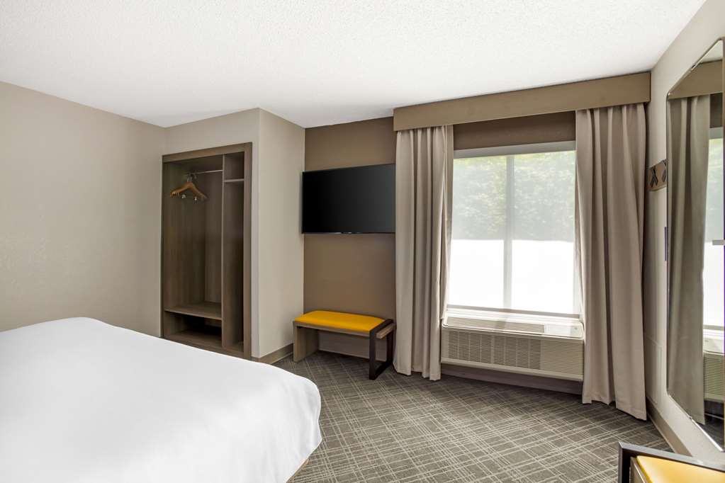 Comfort Suites Nashville Airport BNA - photo 30