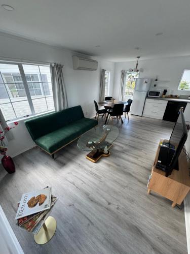 Beach Bach Paihia in Paihia, New Zealand