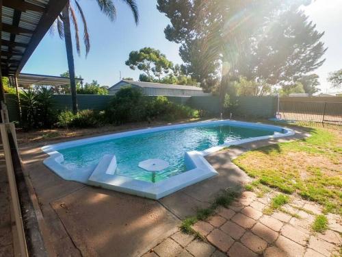 Renovated 3BD with pool and spa bath in Port Pirie, Australia