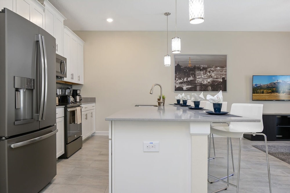 Family Friendly Four Bedrooms w Pool 4896 - photo 39