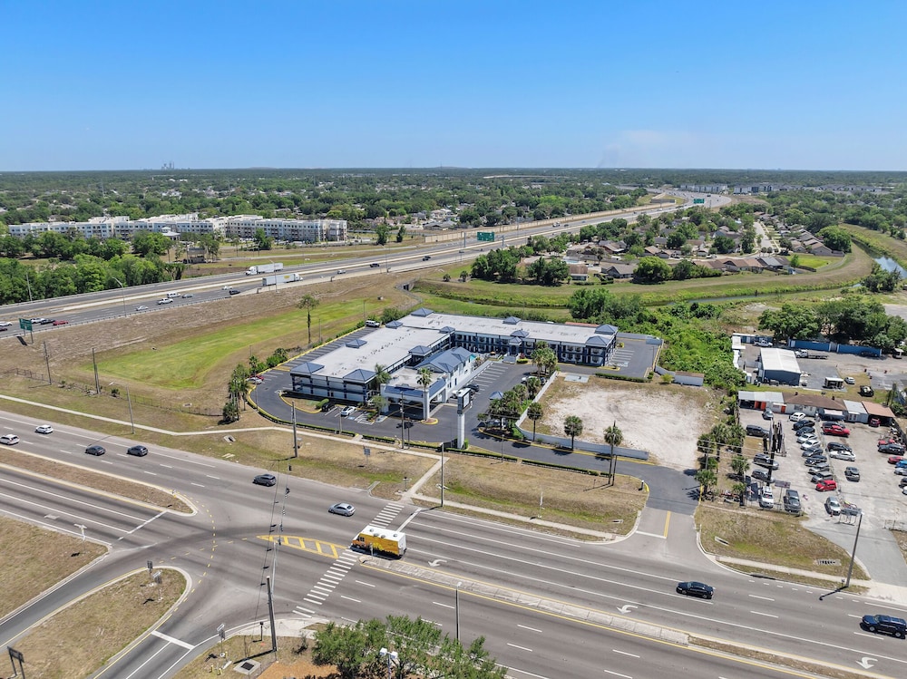 Baymont by Wyndham Orlando East - photo 53