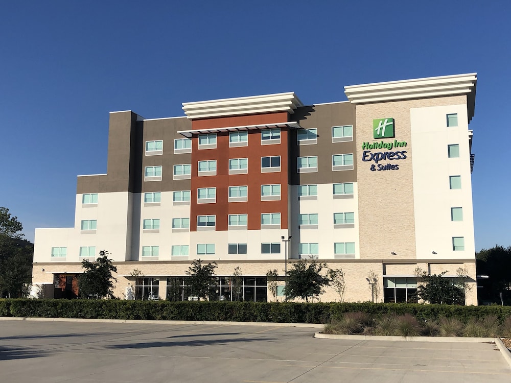 Holiday Inn Express and Suites Houston Westchase Westheimer by IHG - photo 93
