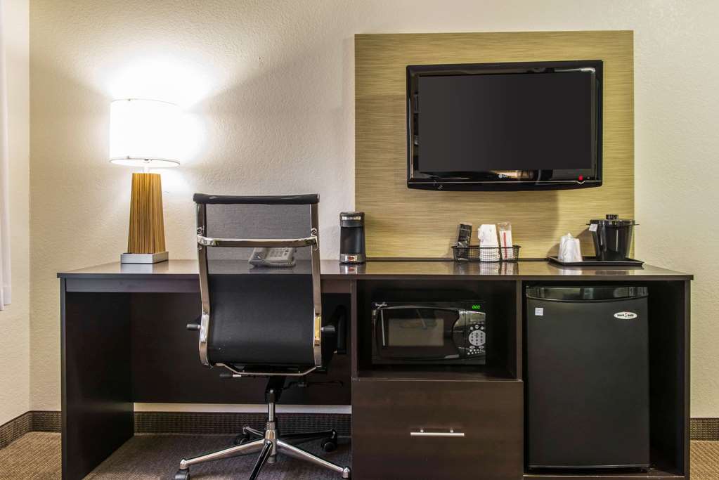 Sleep Inn & Suites Pittsburgh Airport - photo 9