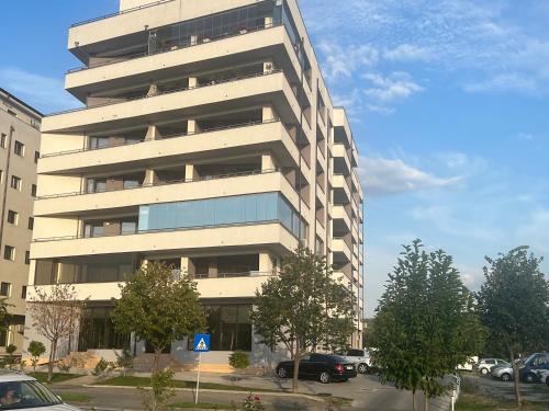 Apartament Dem Radulescu 3 camere — 4-Star Luxury Hotel in Ramnicu Valcea, Romania