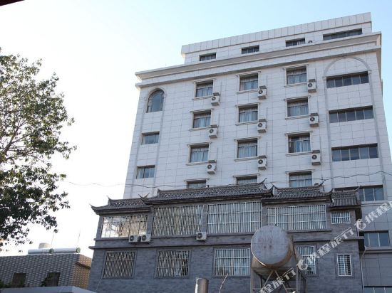 Hongzhong Hotel - last minute hotel in Dali