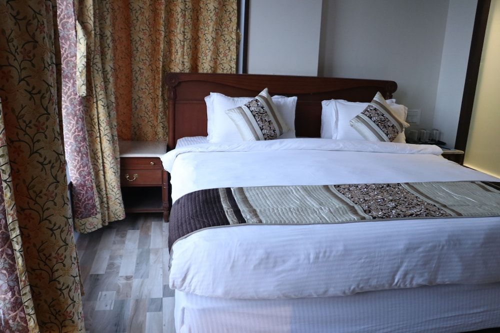 Shelke’s Vintage Inn in Thane, India