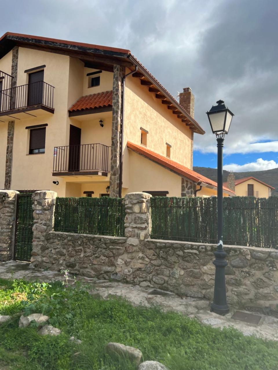Encanto Pinilla Del Valle — 4-Star Luxury Hotel in Pinilla Del Valle, Spain