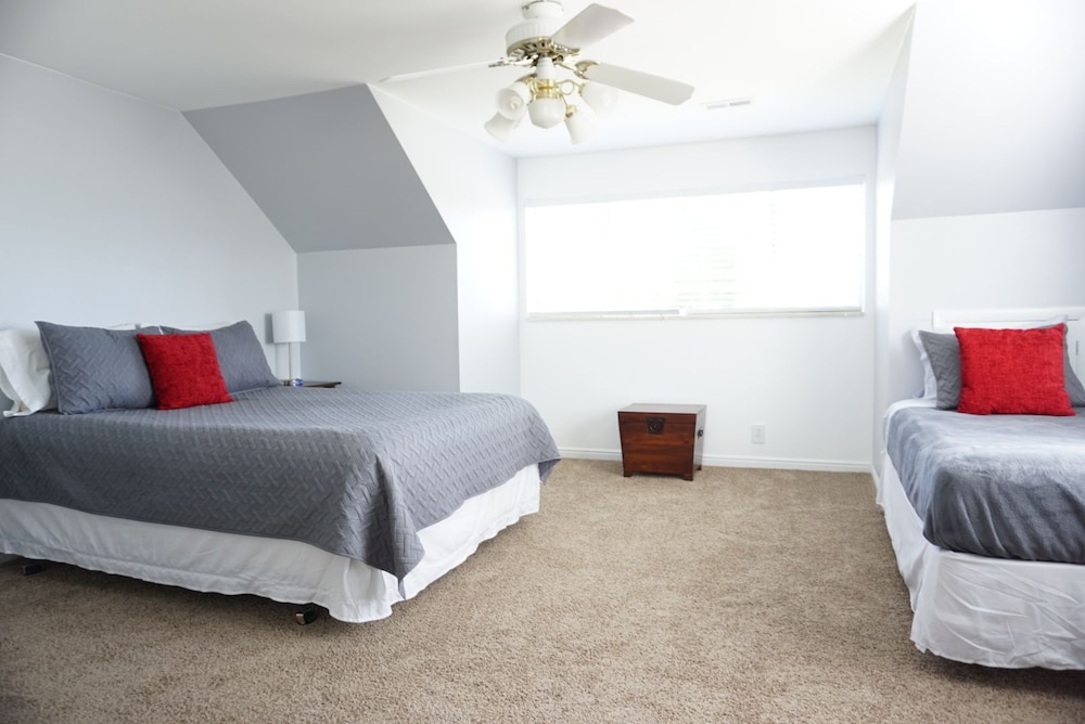 Large Room Near Uvu & Byu - photo 7
