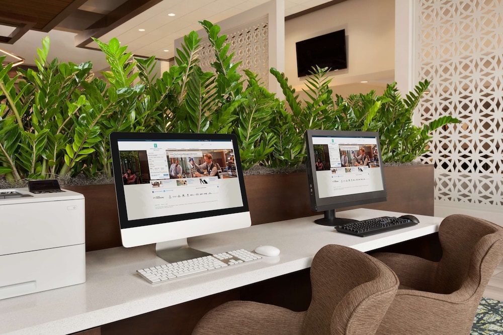 Embassy Suites by Hilton San Antonio Brooks Hotel & Spa - photo 48