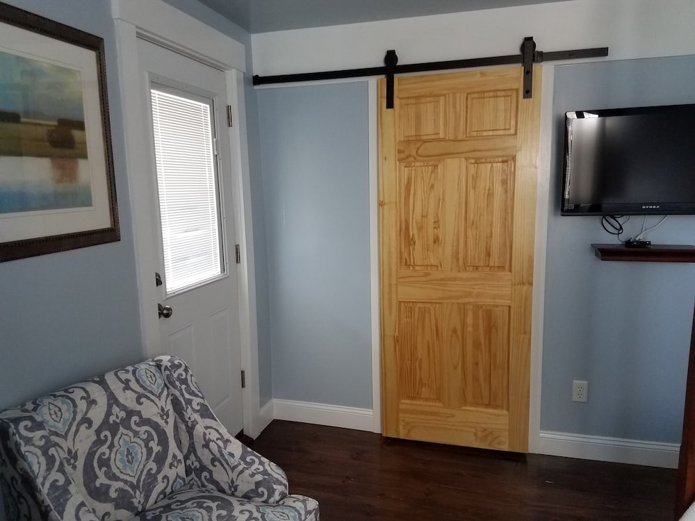 Tilton Inn - photo 14