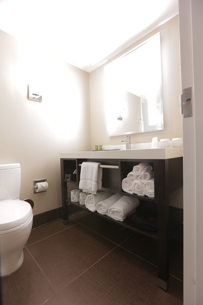 Hotel Capstone - photo 21