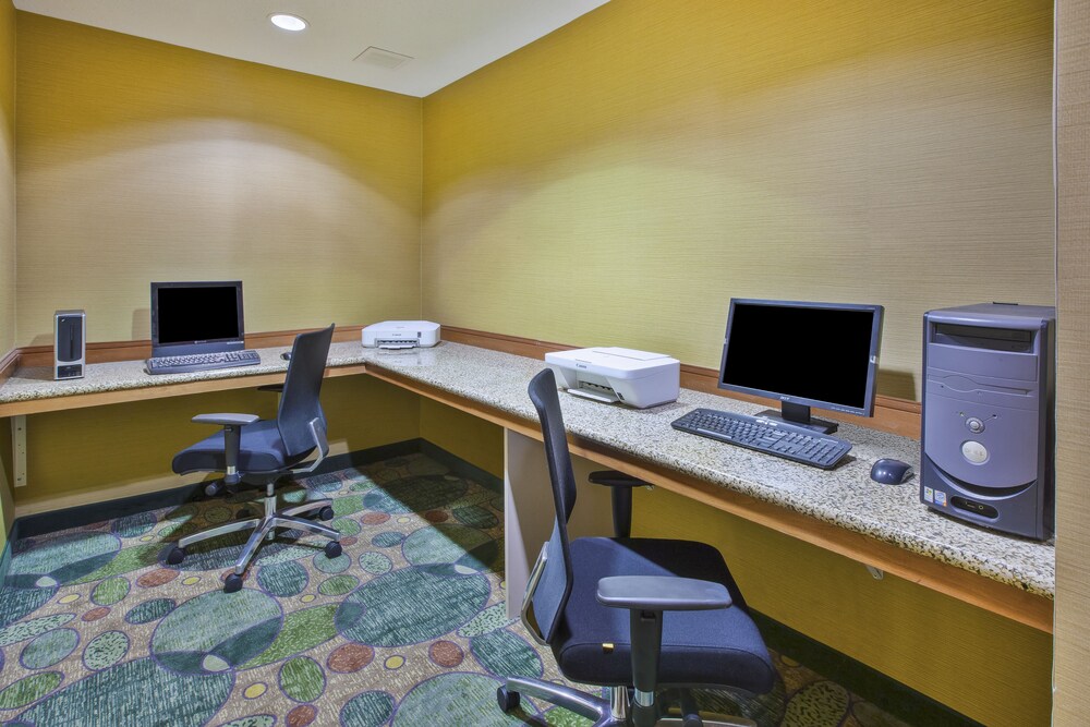 Holiday Inn Express & Suites Montpelier by IHG - photo 56
