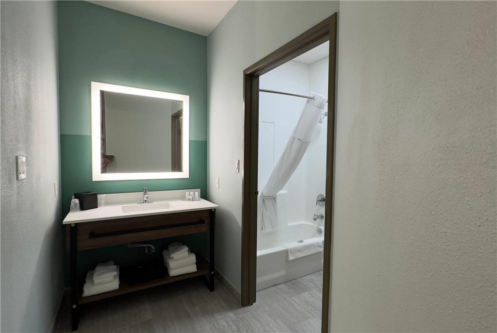 Wingate by Wyndham Farmington NM - photo 38