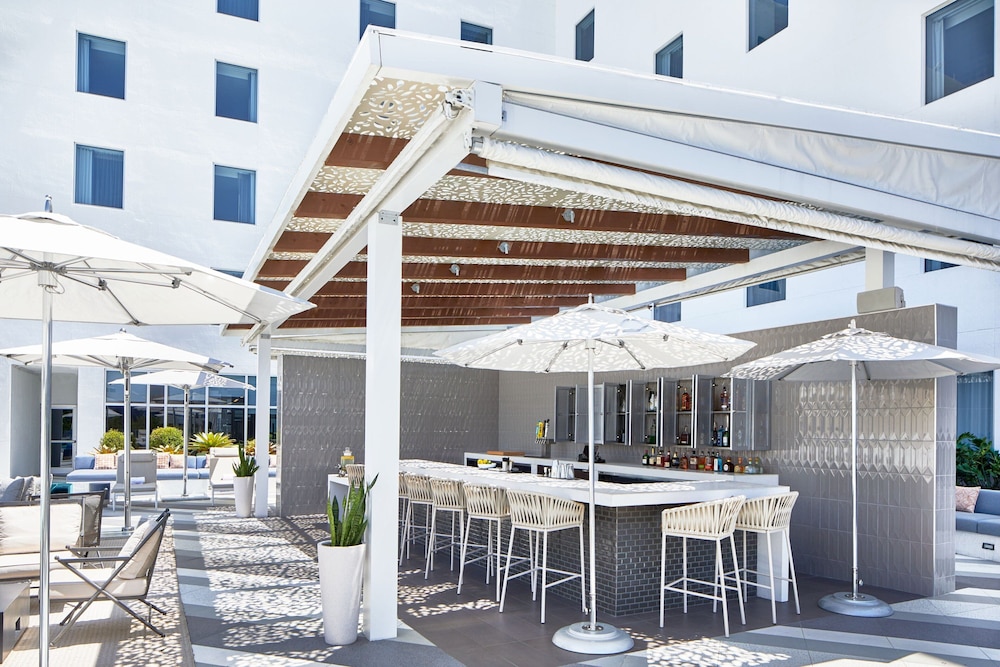 AC Hotel by Marriott Miami Aventura - photo 37