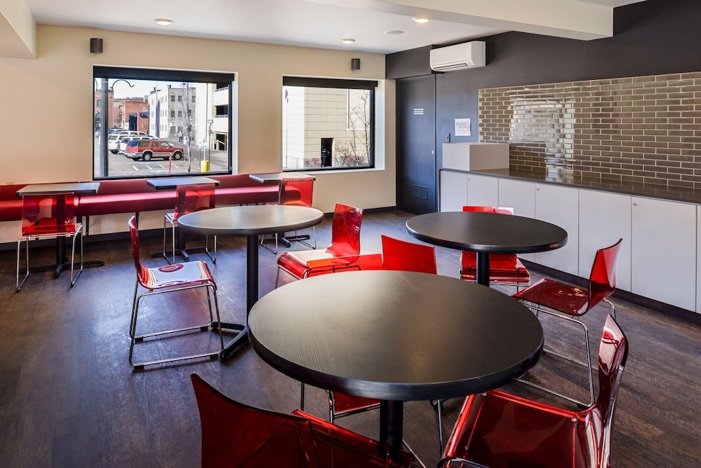 Steam Plant Hotel - photo 4