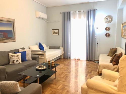 Koukaki Apt 5 min walk to Acropolis — 4-Star Luxury Hotel in Athens, Greece