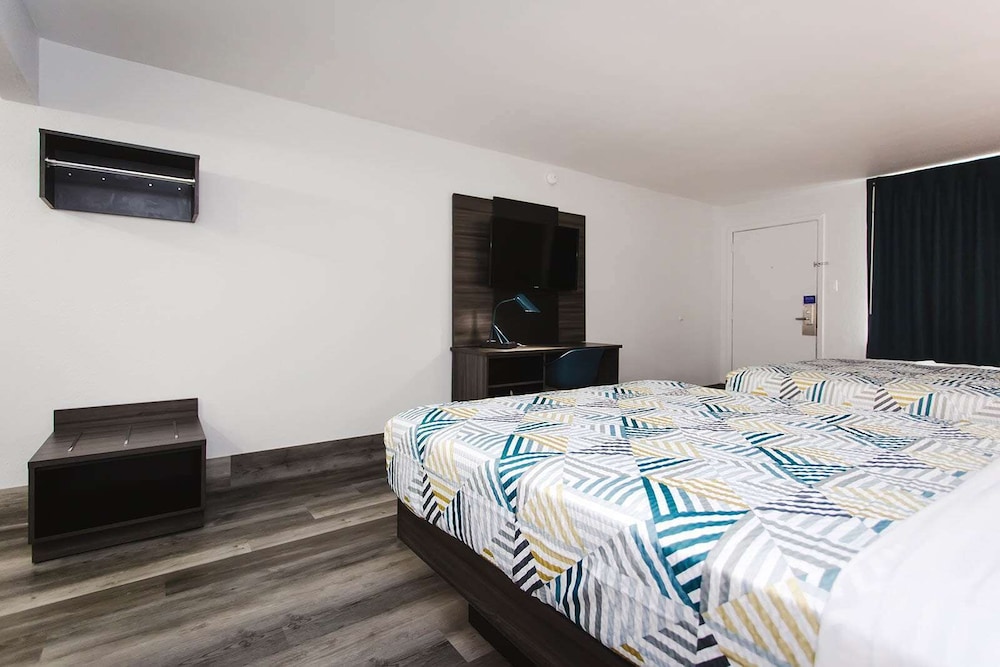 Studio 6 Houston TX Medical Center NRG Stadium - photo 13