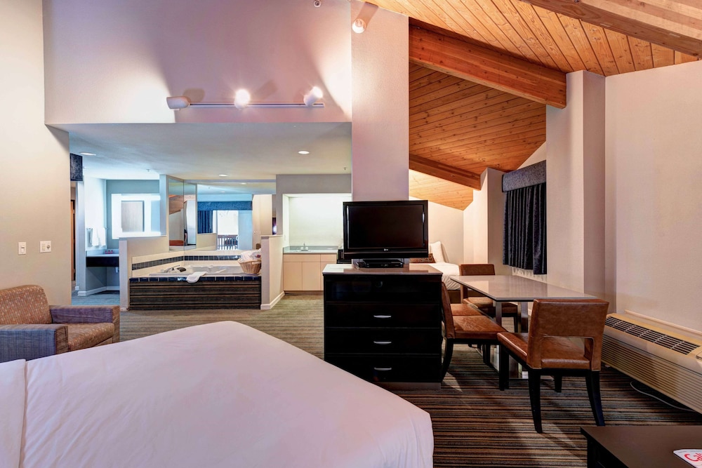 SureStay Plus Hotel by Best Western Redding - photo 9