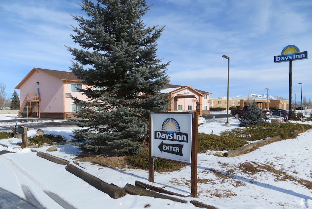 Days Inn by Wyndham Alamosa - photo 59