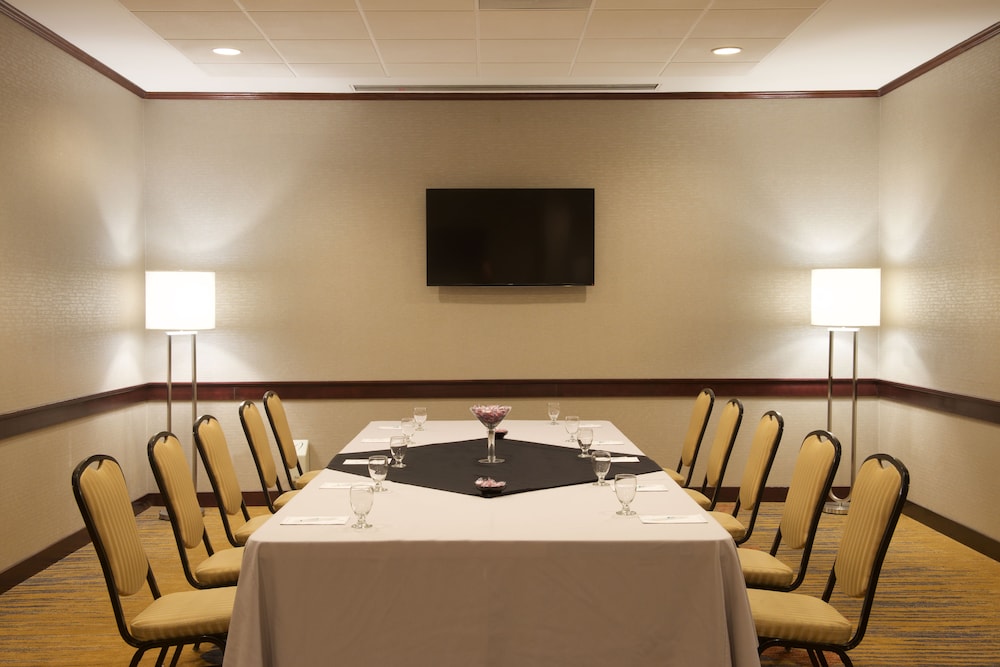 Embassy Suites by Hilton Seattle Bellevue - photo 53