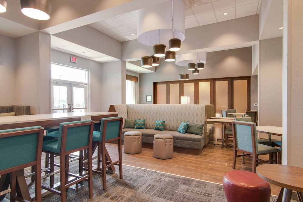 Hampton Inn & Suites Nashville North Skyline - photo 4