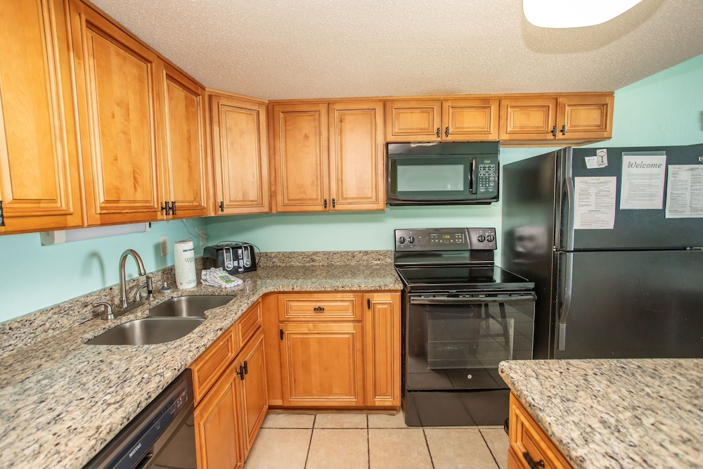 0712 Waters Edge Resort 3 Bedroom Condo by RedAwning - photo 15