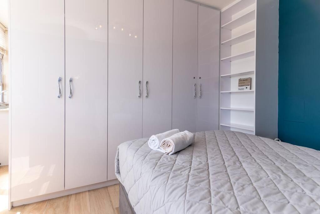Stylish 1 Bed near Sea Point Promenade