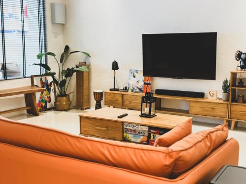 Urban ArtHouse Homestay Permai Sibu Sarawak — 4-Star Luxury Hotel in Sibu, Malaysia