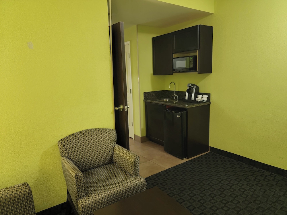 Holiday Inn Garland by IHG - photo 25